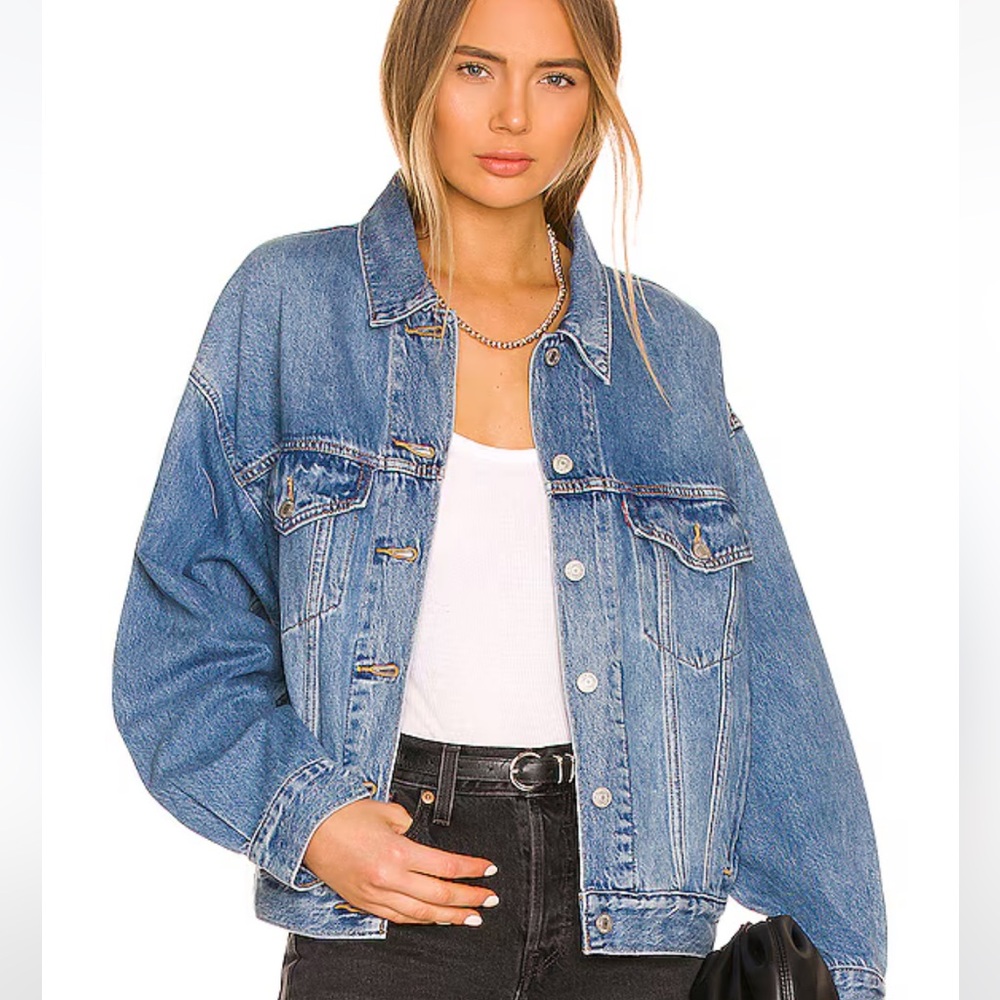 NEW WITH TAGS Levis 90s Trucker Jacket